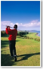 golfing-in-the-mull-of-galloway